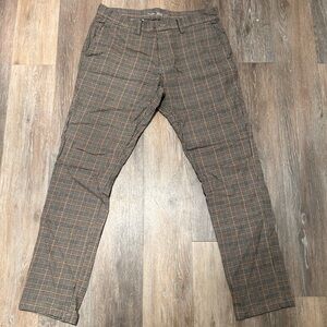 Old Navy Plaid pants. Size 31-32.